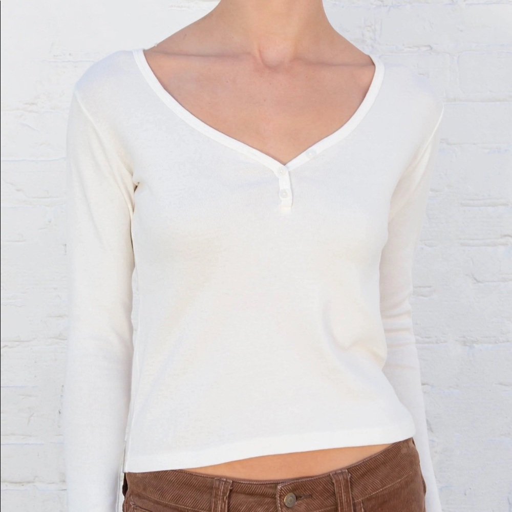 Europe exclusive Dominique top